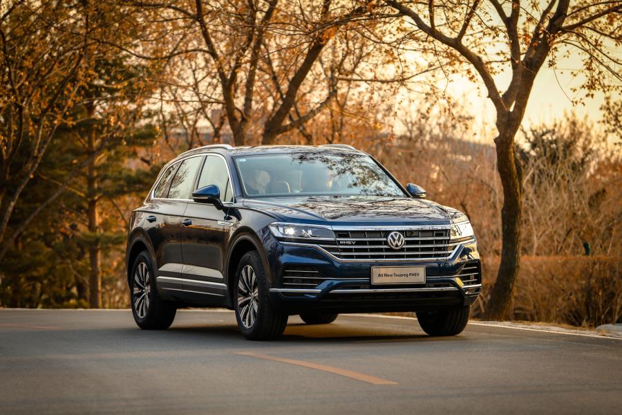  Volkswagen Touareg PHEV 2019 года  (CN) (фото 1 из 3)